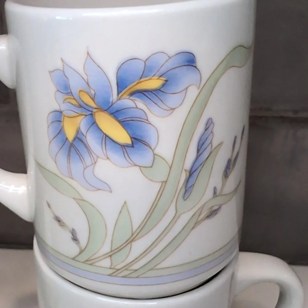 Vintage Finest Ceramics Floral mug set - Picture 7 of 8